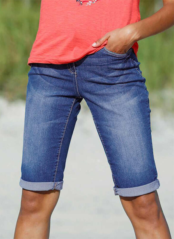 Amanda - Comfortable denim shorts for summer