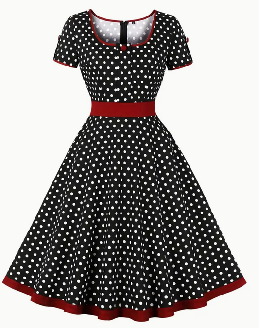 Retro chic - beautiful vintage polka dress for spring/summer