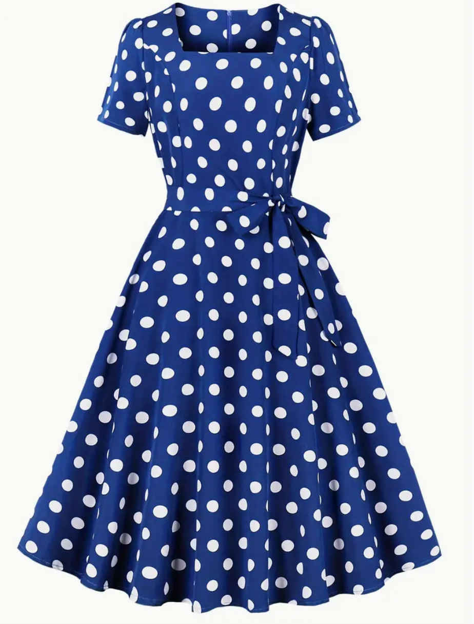 Retro chic - beautiful vintage polka dress for spring/summer