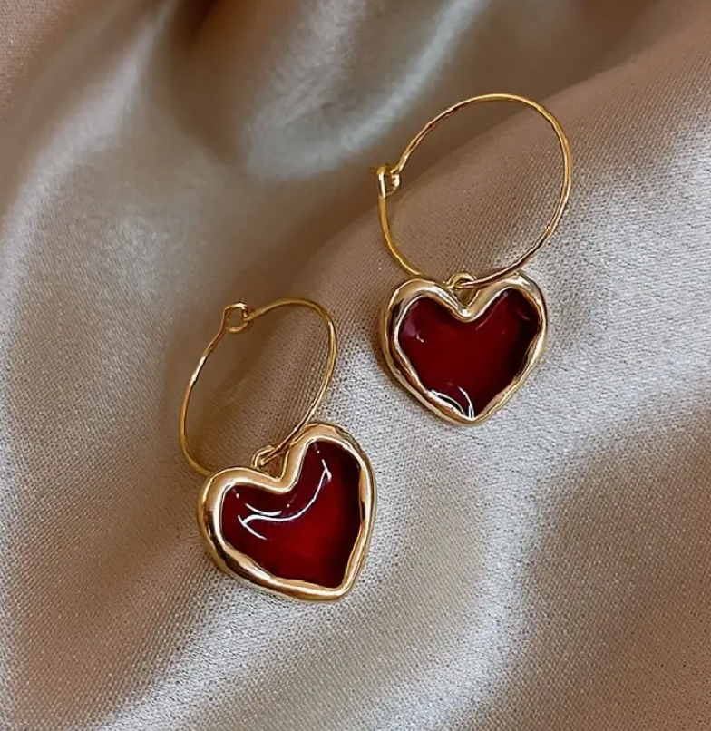 HERZL II - Beautiful earrings in the shape of a heart designed in Munich