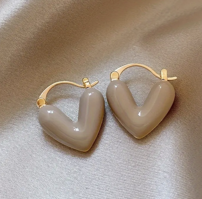 HERZL - Beautiful earrings in the shape of a heart designed in Munich