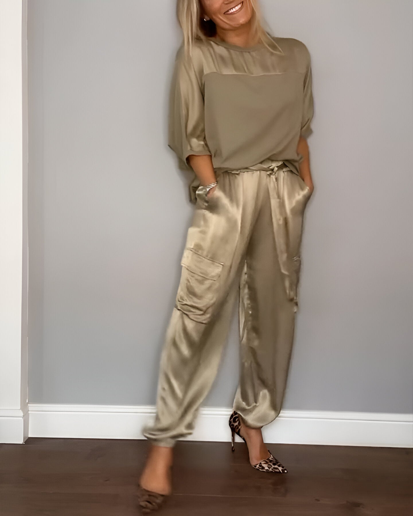 Silkease™ - two-piece half sleeve top and pants suit