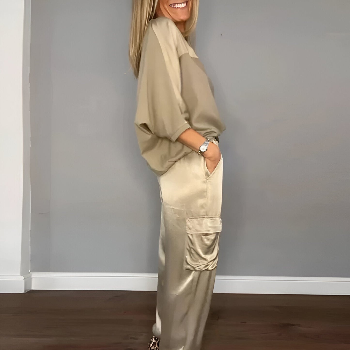 Silkease™ - two-piece half sleeve top and pants suit