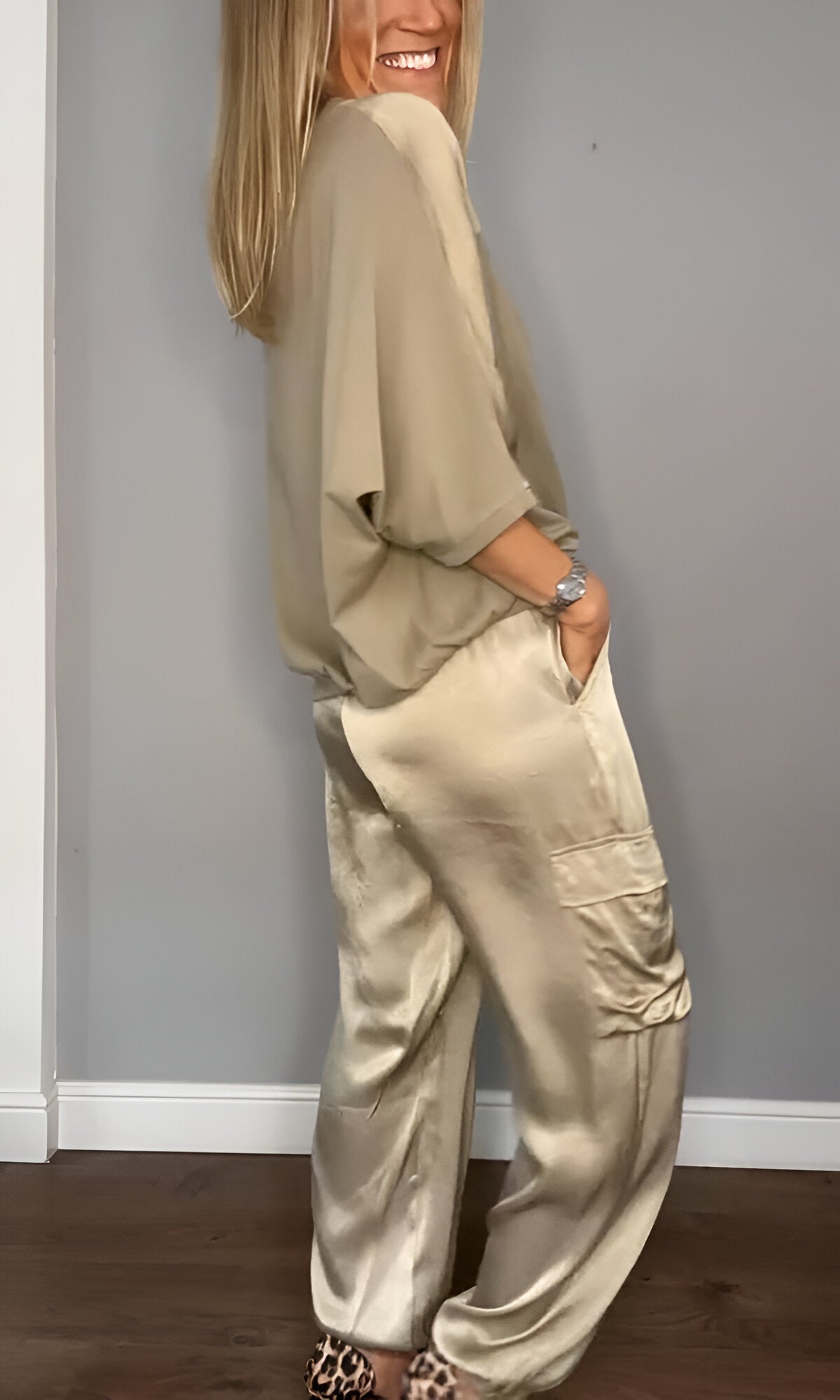 Silkease™ - two-piece half sleeve top and pants suit