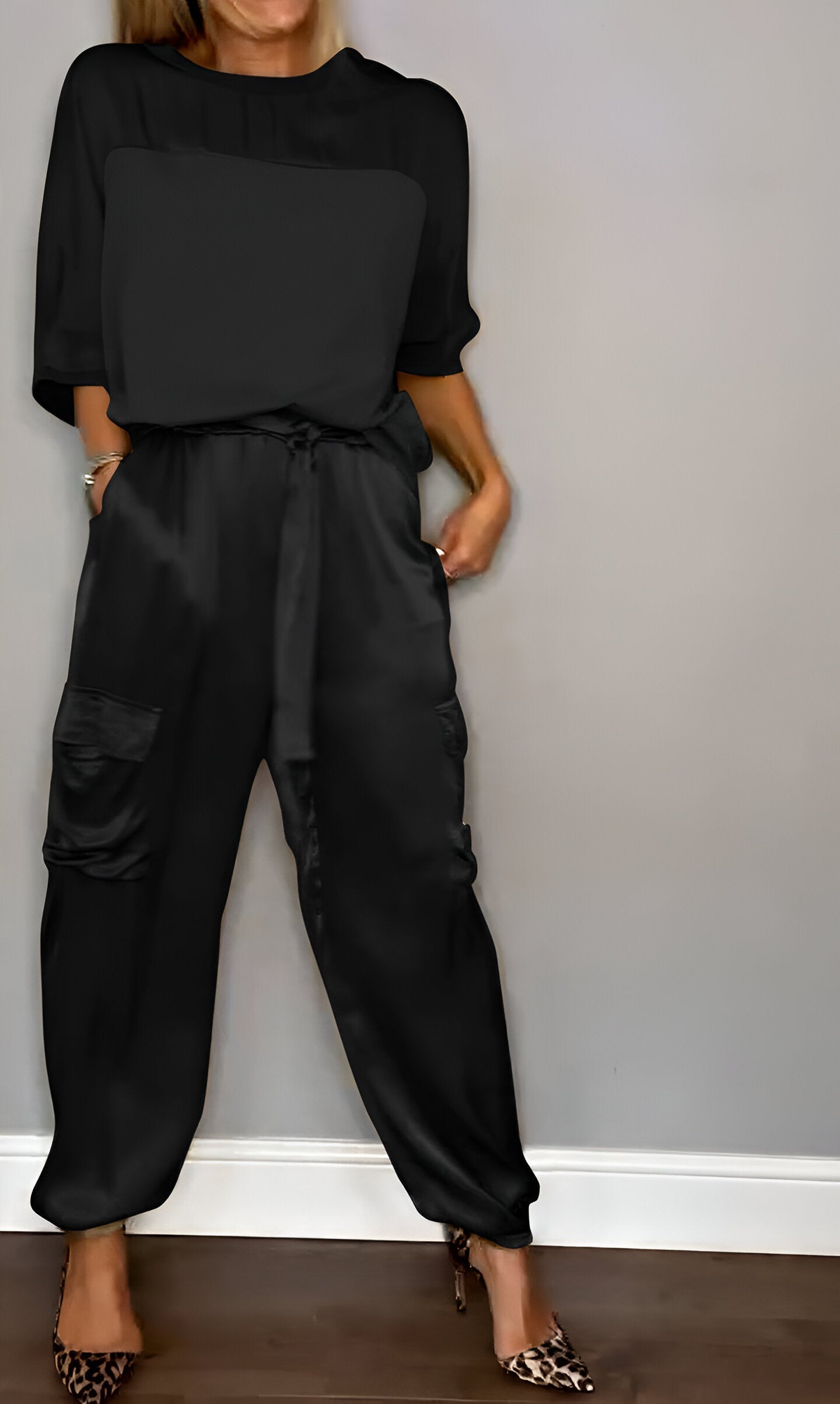 Silkease™ - two-piece half sleeve top and pants suit