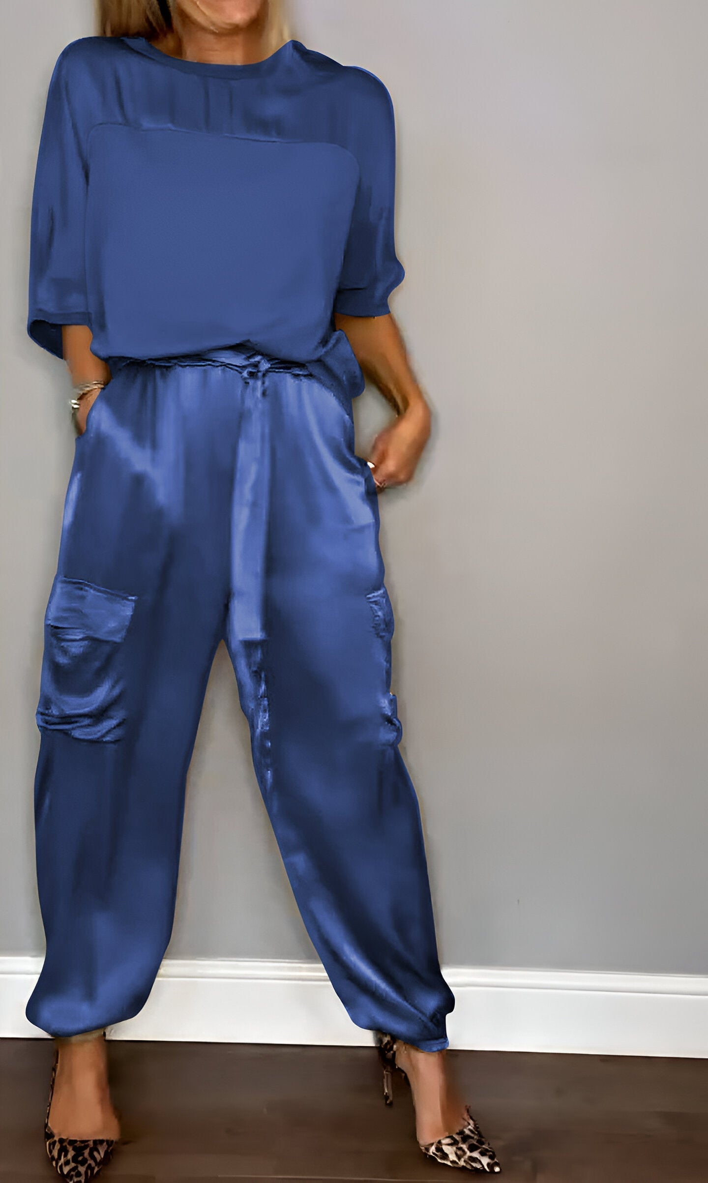 Silkease™ - two-piece half sleeve top and pants suit