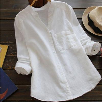 Casual, loose shirt made from linen-cotton